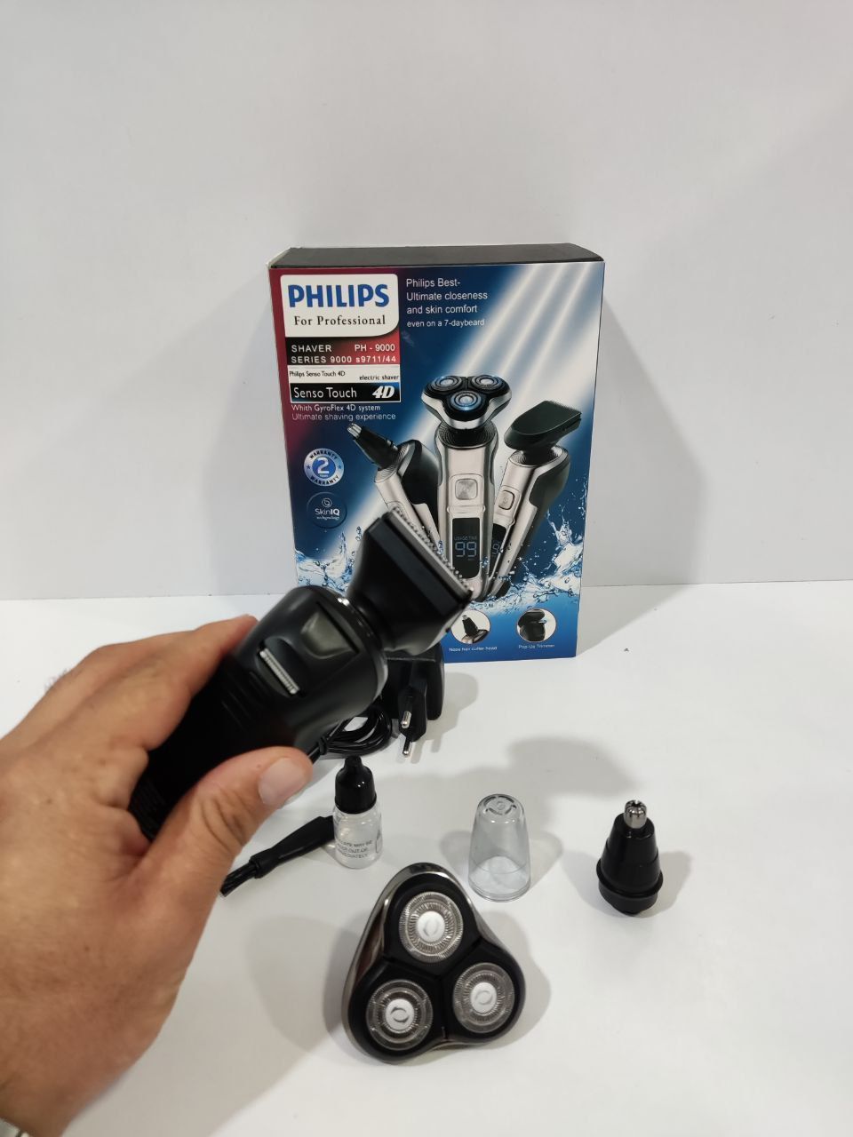 ریش تراش حرفەای دیجیتالی فیلیپس هلند مدل: PH9000