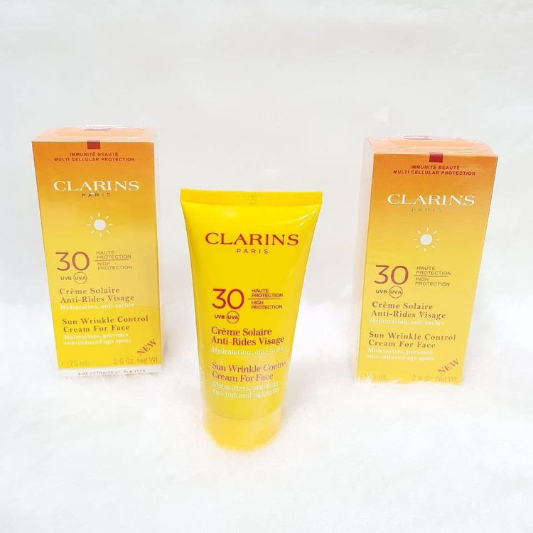 ضدآفتاب کلارنس رنگی spf50. وزن 75گرم