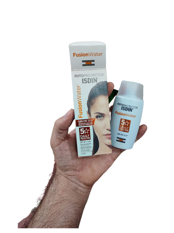 خرید آنلاین ضدآفتاب بی رنگ ایزدین فیوژن واتر Isdin Fusion Water SPF50 حجم 50 میلی لیتر