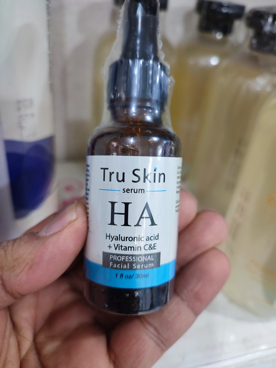 قیمت سرم هیالورنیک اسید ترواسکین