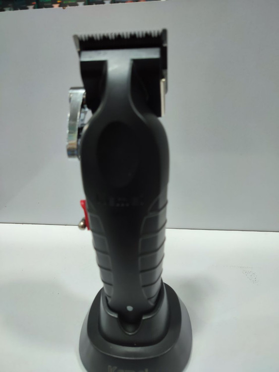 خرید آنلاین ماشین اصلاح وحجم زن کیمی Km-2296 Kemei