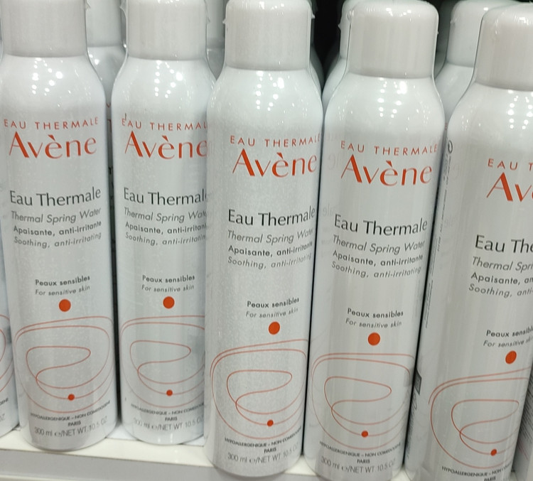 قیمت اسپری آب اون طراوت بخش وتسکین دهنده ۳۰۰میل